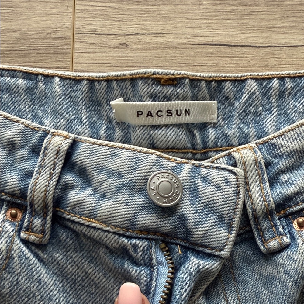 PacSun Light Blue Jean Shorts - Picture 2 of 9